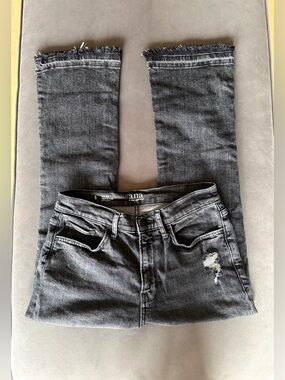 a.n.a Black High-Rise Frayed Hem Crop Jeans